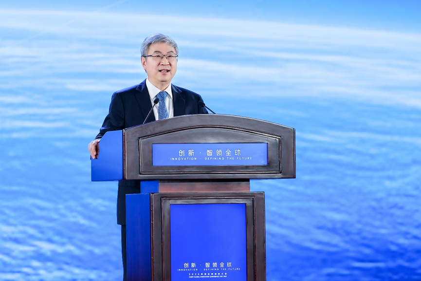 2025奇(qí)瑞(ruì)全球(qiú)创新大会秀出中国创新力量，全面开启技术全球化时代